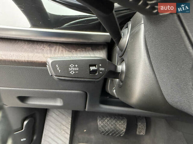 Серый Ауди Q8, объемом двигателя 3 л и пробегом 127 тыс. км за 47999 $, фото 42 на Automoto.ua