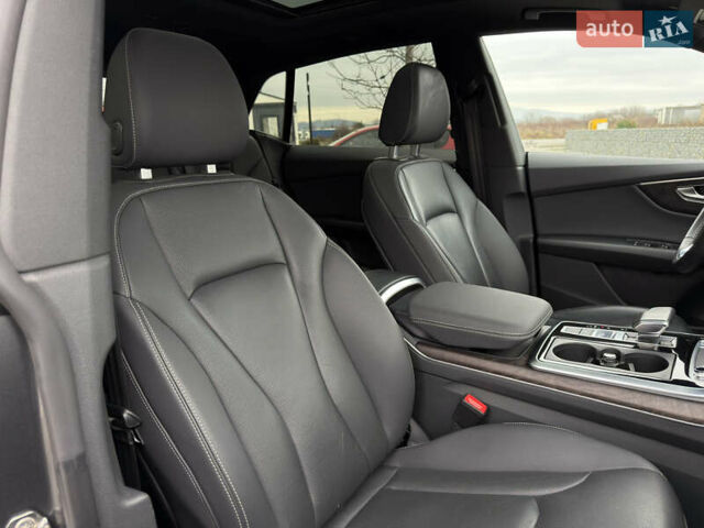 Серый Ауди Q8, объемом двигателя 3 л и пробегом 127 тыс. км за 47999 $, фото 71 на Automoto.ua