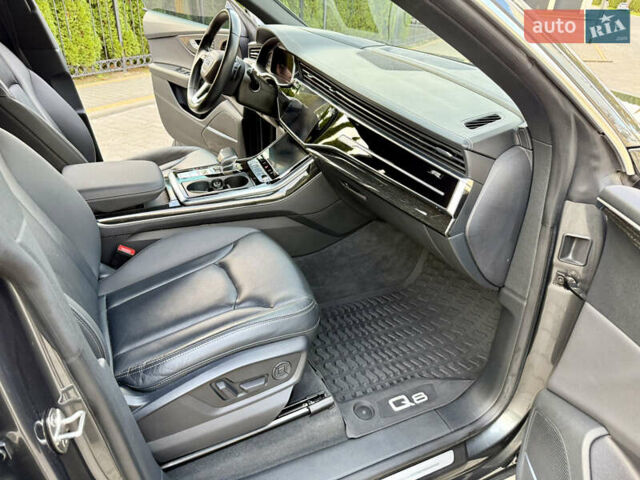 Серый Ауди Q8, объемом двигателя 3 л и пробегом 91 тыс. км за 58000 $, фото 30 на Automoto.ua