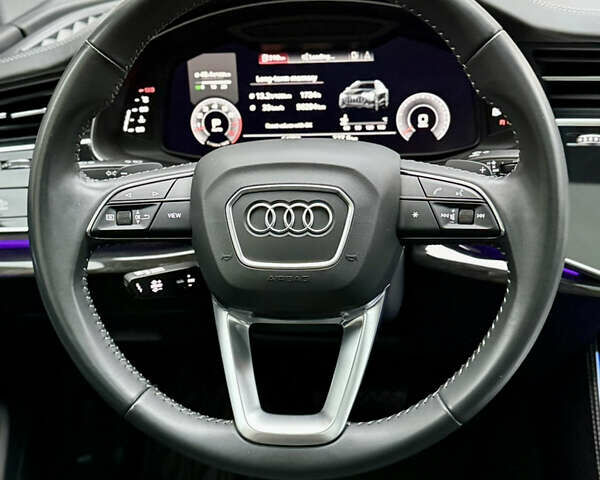 Сірий Ауді Q8, об'ємом двигуна 3 л та пробігом 64 тис. км за 54990 $, фото 36 на Automoto.ua