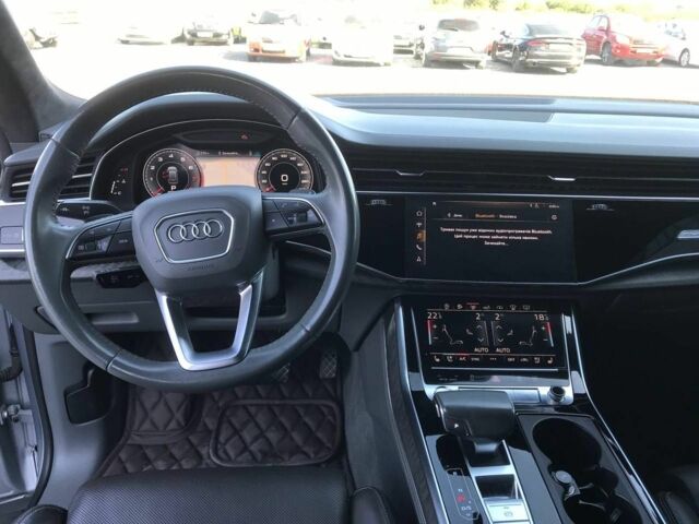 Сірий Ауді Q8, об'ємом двигуна 3 л та пробігом 141 тис. км за 63490 $, фото 13 на Automoto.ua