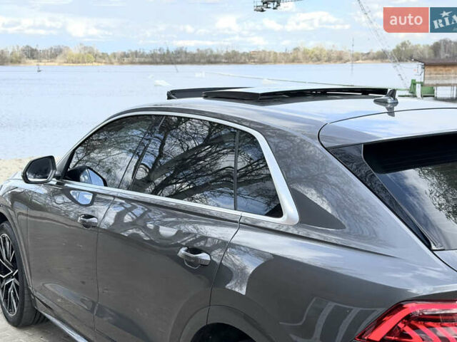 Сірий Ауді Q8, об'ємом двигуна 3 л та пробігом 135 тис. км за 56400 $, фото 34 на Automoto.ua