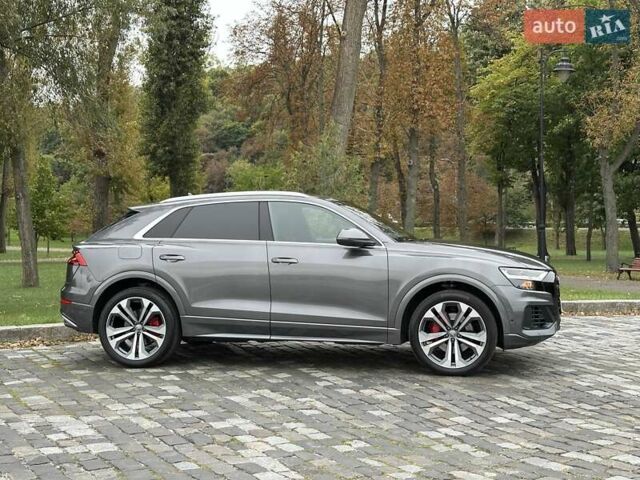 Серый Ауди Q8, объемом двигателя 3 л и пробегом 125 тыс. км за 48999 $, фото 2 на Automoto.ua
