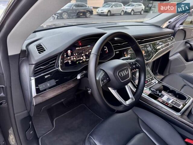 Серый Ауди Q8, объемом двигателя 3 л и пробегом 87 тыс. км за 49999 $, фото 79 на Automoto.ua