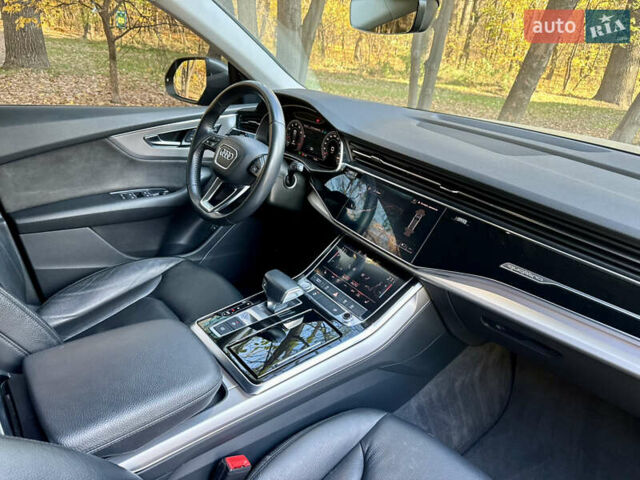 Серый Ауди Q8, объемом двигателя 3 л и пробегом 140 тыс. км за 51300 $, фото 8 на Automoto.ua
