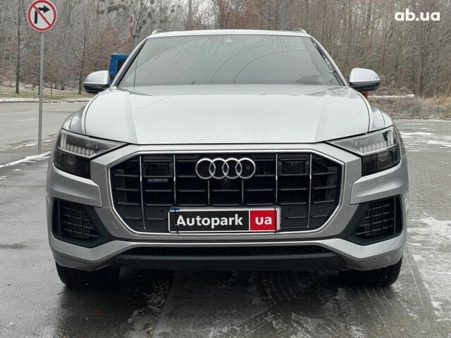 Серый Ауди Q8, объемом двигателя 3 л и пробегом 43 тыс. км за 56990 $, фото 1 на Automoto.ua