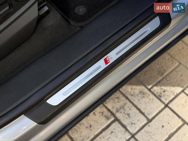 Серый Ауди Q8, объемом двигателя 3 л и пробегом 103 тыс. км за 46500 $, фото 41 на Automoto.ua