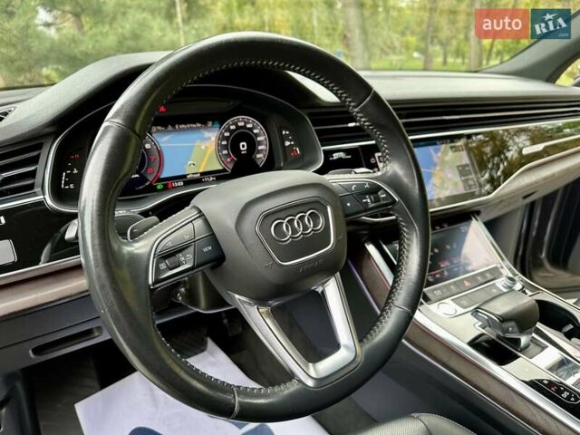 Серый Ауди Q8, объемом двигателя 3 л и пробегом 125 тыс. км за 48999 $, фото 82 на Automoto.ua