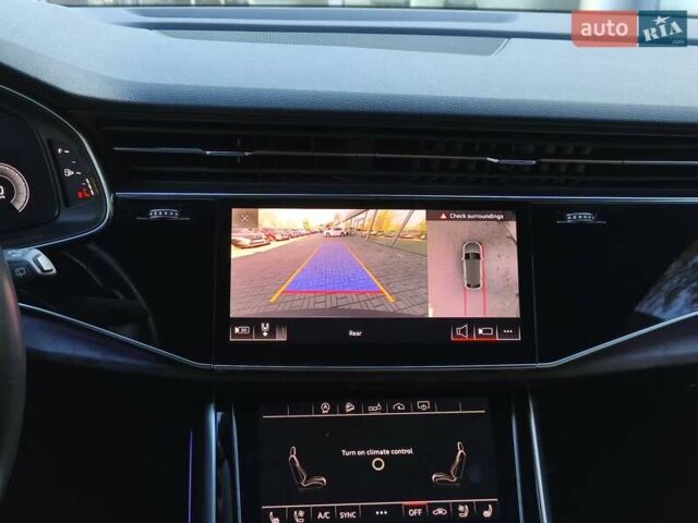 Серый Ауди Q8, объемом двигателя 3 л и пробегом 164 тыс. км за 47500 $, фото 24 на Automoto.ua