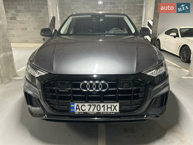 Сірий Ауді Q8, об'ємом двигуна 3 л та пробігом 160 тис. км за 52000 $, фото 1 на Automoto.ua