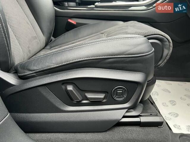 Сірий Ауді Q8, об'ємом двигуна 2.97 л та пробігом 78 тис. км за 65099 $, фото 20 на Automoto.ua