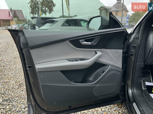 Сірий Ауді Q8, об'ємом двигуна 3 л та пробігом 85 тис. км за 55900 $, фото 11 на Automoto.ua