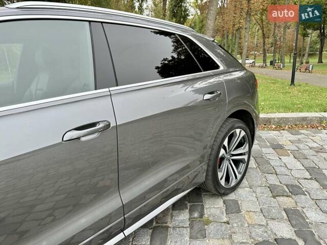 Серый Ауди Q8, объемом двигателя 3 л и пробегом 125 тыс. км за 48999 $, фото 32 на Automoto.ua
