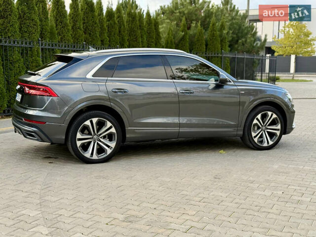 Серый Ауди Q8, объемом двигателя 3 л и пробегом 91 тыс. км за 58000 $, фото 8 на Automoto.ua