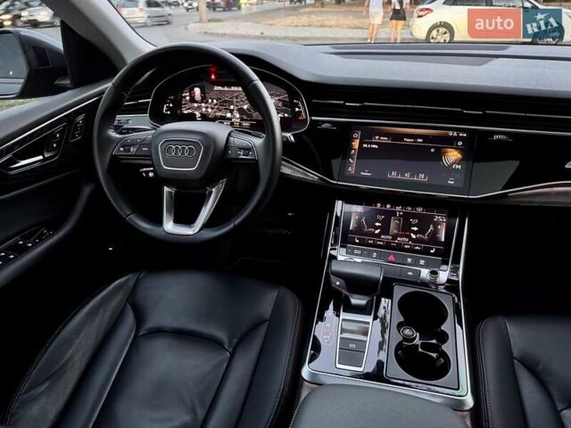 Серый Ауди Q8, объемом двигателя 3 л и пробегом 87 тыс. км за 49999 $, фото 64 на Automoto.ua