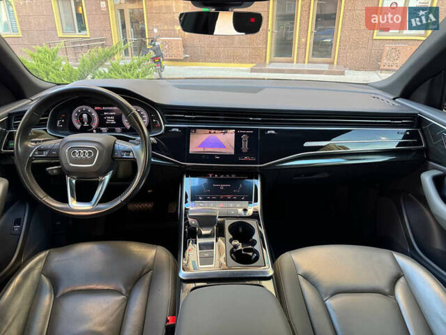 Серый Ауди Q8, объемом двигателя 3 л и пробегом 150 тыс. км за 40900 $, фото 25 на Automoto.ua