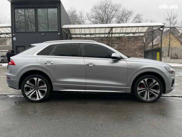 Серый Ауди Q8, объемом двигателя 3 л и пробегом 43 тыс. км за 56990 $, фото 8 на Automoto.ua