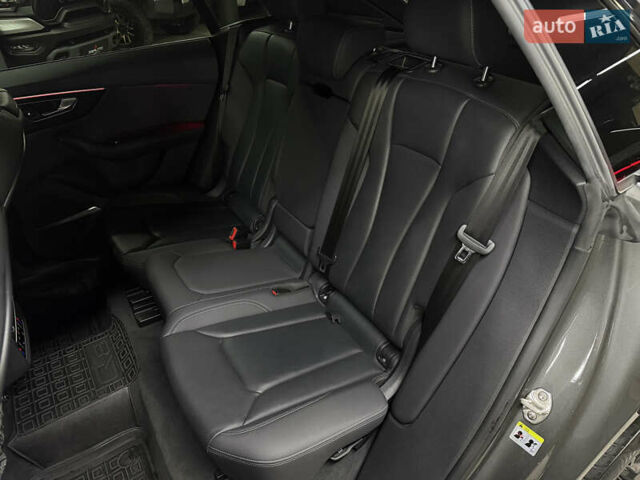 Серый Ауди Q8, объемом двигателя 3 л и пробегом 74 тыс. км за 54500 $, фото 20 на Automoto.ua
