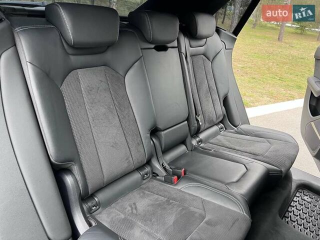 Серый Ауди Q8, объемом двигателя 3 л и пробегом 150 тыс. км за 60000 $, фото 54 на Automoto.ua