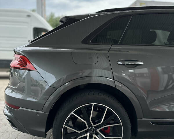 Серый Ауди Q8, объемом двигателя 3 л и пробегом 92 тыс. км за 55000 $, фото 12 на Automoto.ua