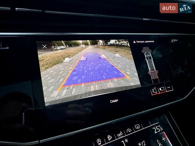 Серый Ауди Q8, объемом двигателя 3 л и пробегом 87 тыс. км за 49999 $, фото 52 на Automoto.ua