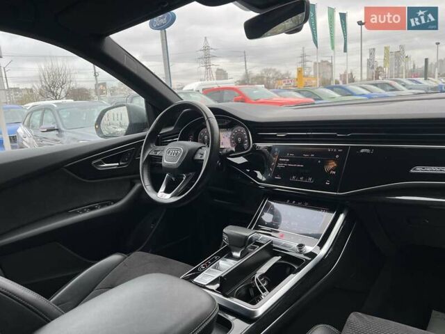 Сірий Ауді Q8, об'ємом двигуна 2.97 л та пробігом 78 тис. км за 65099 $, фото 31 на Automoto.ua