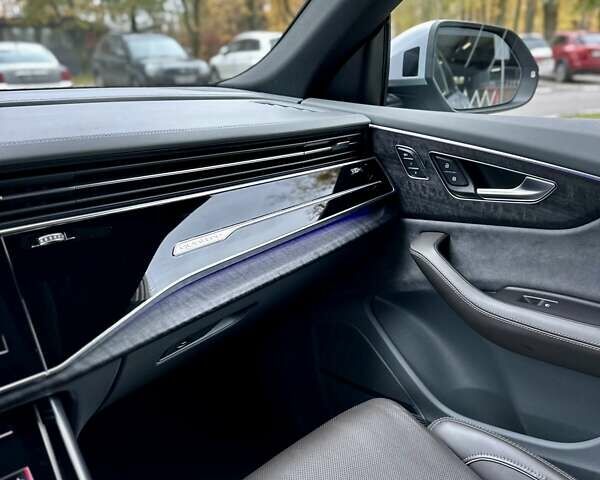 Ауди Q8 2019 в Киеве на Automoto.ua Серый Ауди Q8, объемом двигателя 3 л и пробегом 85 тыс. км за 62000 $, фото 78 на Automoto.ua