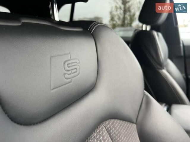 Сірий Ауді Q8, об'ємом двигуна 2.97 л та пробігом 78 тис. км за 65099 $, фото 27 на Automoto.ua