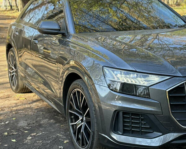 Серый Ауди Q8, объемом двигателя 3 л и пробегом 140 тыс. км за 51300 $, фото 17 на Automoto.ua