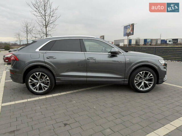 Серый Ауди Q8, объемом двигателя 3 л и пробегом 127 тыс. км за 47999 $, фото 3 на Automoto.ua