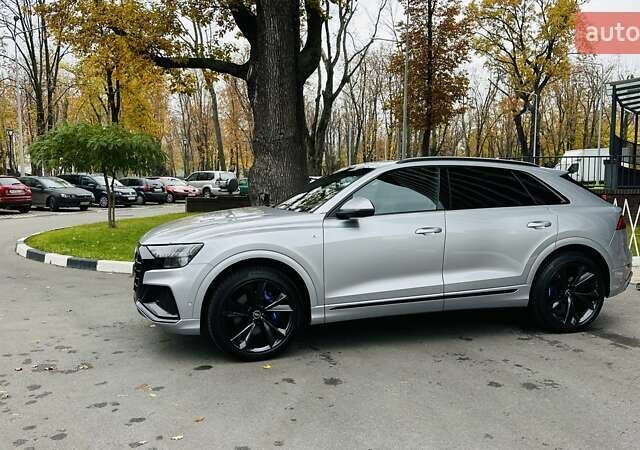 Ауди Q8 2019 в Киеве на Automoto.ua Серый Ауди Q8, объемом двигателя 3 л и пробегом 85 тыс. км за 62000 $, фото 2 на Automoto.ua