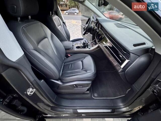 Серый Ауди Q8, объемом двигателя 3 л и пробегом 87 тыс. км за 49999 $, фото 87 на Automoto.ua