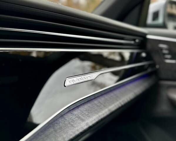 Ауди Q8 2019 в Киеве на Automoto.ua Серый Ауди Q8, объемом двигателя 3 л и пробегом 85 тыс. км за 62000 $, фото 76 на Automoto.ua