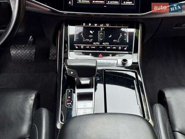 Ауді Q8 2019 у Дніпро (Дніпропетровську) на Automoto.ua Сірий Ауді Q8, об'ємом двигуна 2.97 л та пробігом 120 тис. км за 60500 $, фото 28 на Automoto.ua