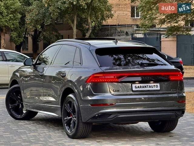 Серый Ауди Q8, объемом двигателя 3 л и пробегом 87 тыс. км за 49999 $, фото 18 на Automoto.ua