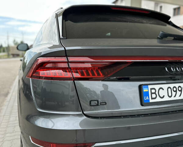 Серый Ауди Q8, объемом двигателя 3 л и пробегом 92 тыс. км за 55000 $, фото 9 на Automoto.ua