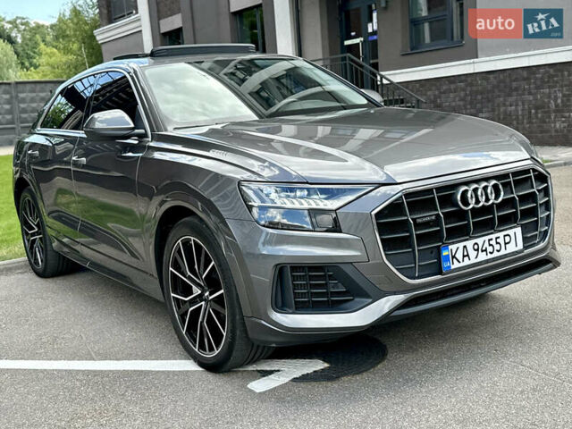 Сірий Ауді Q8, об'ємом двигуна 3 л та пробігом 140 тис. км за 54500 $, фото 20 на Automoto.ua