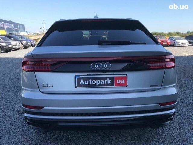 Сірий Ауді Q8, об'ємом двигуна 3 л та пробігом 141 тис. км за 63490 $, фото 7 на Automoto.ua