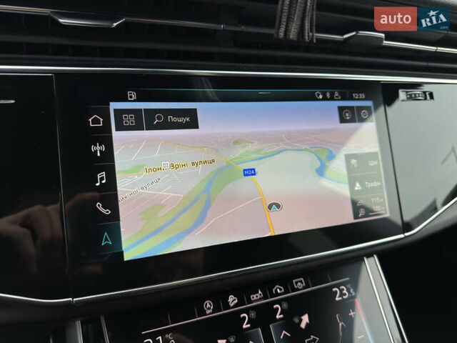 Серый Ауди Q8, объемом двигателя 3 л и пробегом 127 тыс. км за 47999 $, фото 48 на Automoto.ua