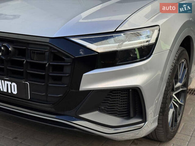 Серый Ауди Q8, объемом двигателя 3 л и пробегом 103 тыс. км за 46500 $, фото 12 на Automoto.ua