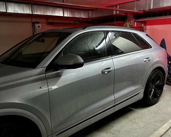 Ауди Q8 2019 в Киеве на Automoto.ua Серый Ауди Q8, объемом двигателя 3 л и пробегом 85 тыс. км за 62000 $, фото 145 на Automoto.ua