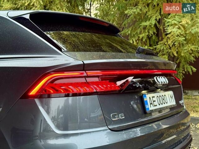 Ауді Q8 2019 у Дніпро (Дніпропетровську) на Automoto.ua Сірий Ауді Q8, об'ємом двигуна 2.97 л та пробігом 120 тис. км за 60500 $, фото 18 на Automoto.ua