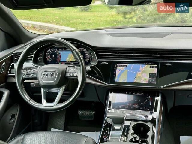 Серый Ауди Q8, объемом двигателя 3 л и пробегом 125 тыс. км за 48999 $, фото 132 на Automoto.ua