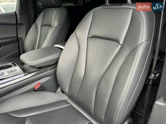 Серый Ауди Q8, объемом двигателя 3 л и пробегом 142 тыс. км за 44900 $, фото 13 на Automoto.ua