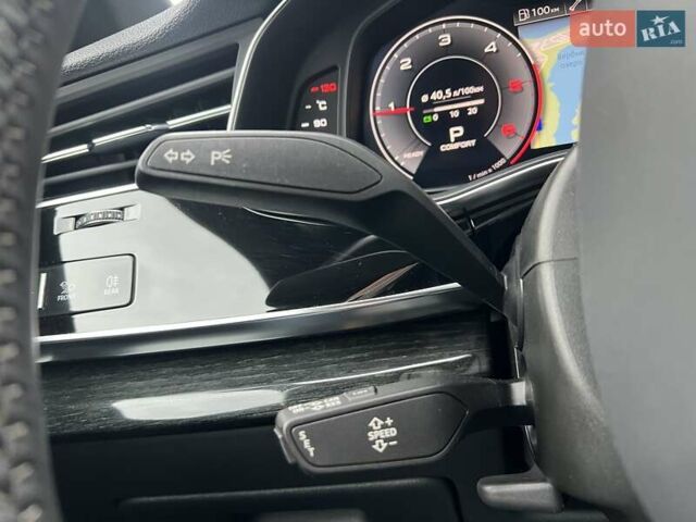 Сірий Ауді Q8, об'ємом двигуна 2.97 л та пробігом 78 тис. км за 65099 $, фото 52 на Automoto.ua