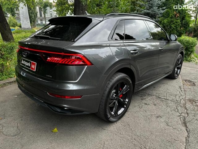 Серый Ауди Q8, объемом двигателя 3 л и пробегом 86 тыс. км за 54990 $, фото 4 на Automoto.ua