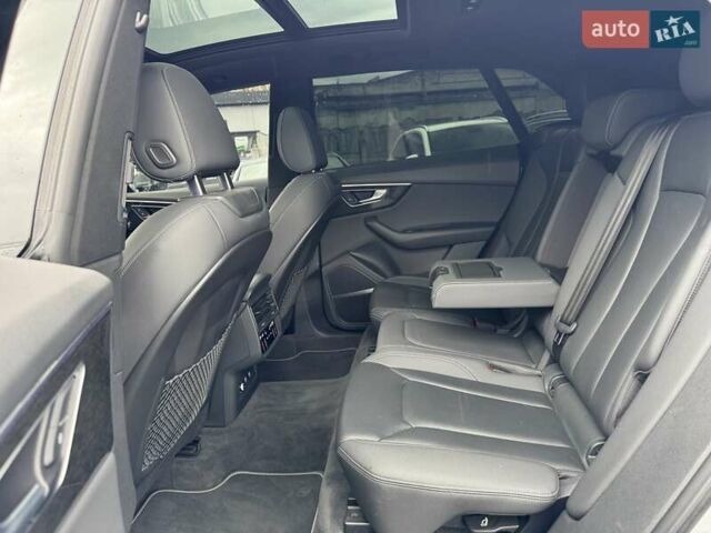 Серый Ауди Q8, объемом двигателя 3 л и пробегом 142 тыс. км за 44900 $, фото 17 на Automoto.ua