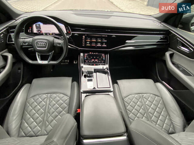 Серый Ауди Q8, объемом двигателя 2.97 л и пробегом 98 тыс. км за 56500 $, фото 18 на Automoto.ua