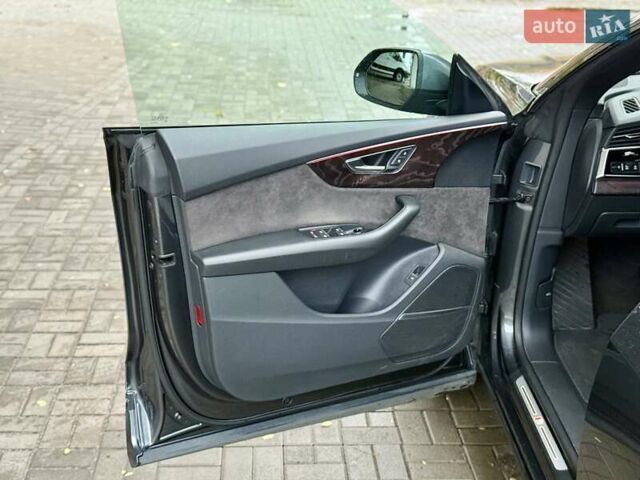Ауді Q8 2019 у Дніпро (Дніпропетровську) на Automoto.ua Сірий Ауді Q8, об'ємом двигуна 2.97 л та пробігом 120 тис. км за 60500 $, фото 20 на Automoto.ua