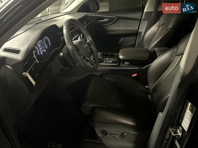 Сірий Ауді Q8, об'ємом двигуна 3 л та пробігом 160 тис. км за 52000 $, фото 9 на Automoto.ua
